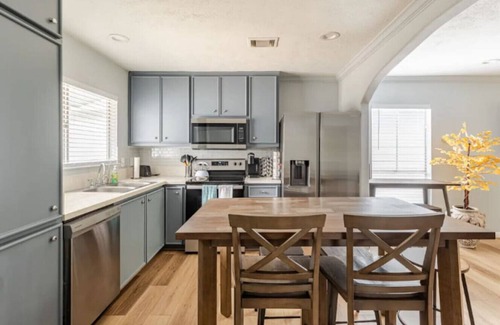 Grogan's Mill House | Woodlands Escape: Come to Relax.