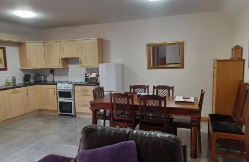East Drayton House | Woodlands Holiday Homes