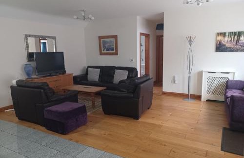 East Drayton House | Woodlands Holiday Homes