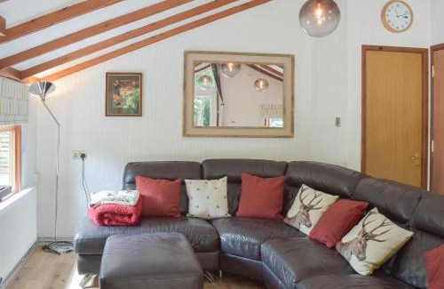 Girvan House | Woodlands Lodge