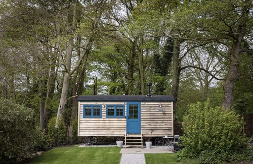Baslow Cottage | Woodlands Shepherd's Hut/Chatsworth Estate
