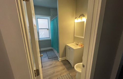 Woodlawn Apartment | Woodlawn ~ Entire Luxury Apt