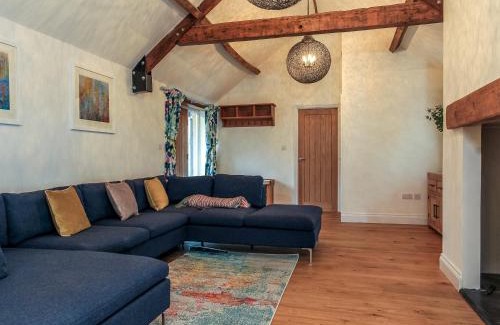 Chippenham House | Woodmans Cottage Nables Farm