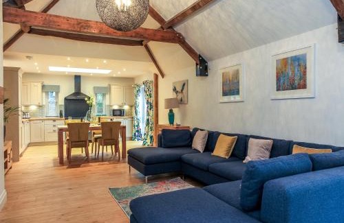 Chippenham House | Woodmans Cottage Nables Farm