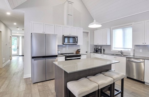 Minett House | Woodmere Cottage (#7)