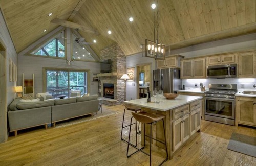 Blue Ridge Cabin | Woodnest Retreat | Free Night Offer!