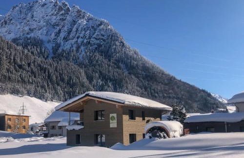 Klosterle House | Woodpecker Chalets
