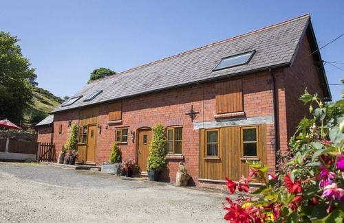 Llangollen House | Woodpecker Cottage by Interhome