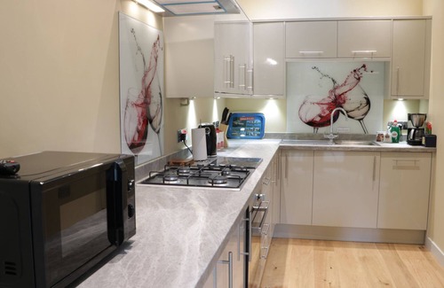 Aymestrey Cottage | WOODPECKER COTTAGE, romantic, luxury holiday cottage in Ludlow