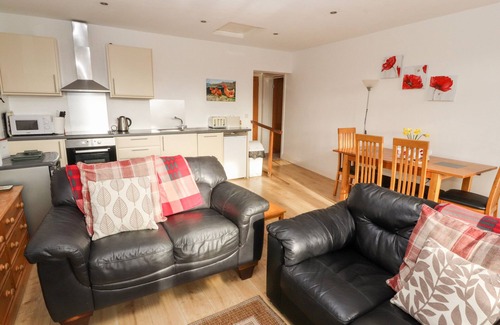 Ivegill Cottage | Woodpecker
