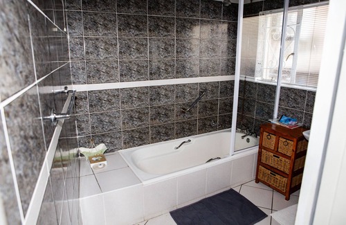 Ficksburg House | Woodpecker Guesthouse