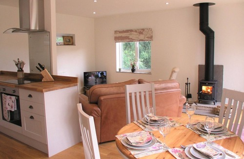 Holestone Moor House | Woodpecker - Matlock