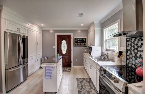 Woods Bay Ski Chalet | Woods Bay Chalet Close to Flathead Lake