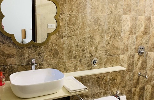 Valsad Hotel | Woods The Clubhouse - Mangalyam Meadows