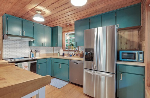 Cape Meares Cabin | Woods & Waves: Luxury Coast Cabin, King Beds, Pets