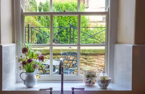 Potter Brompton House | Woodside Cottage