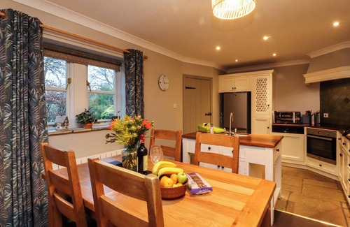 Malham Cottage | WOODSIDE COTTAGE, pet friendly, luxury holiday cottage in Malham
