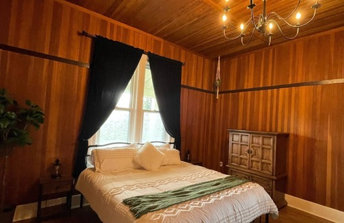 Sooke Bed & Breakfast | Woodside Farm Country Inn