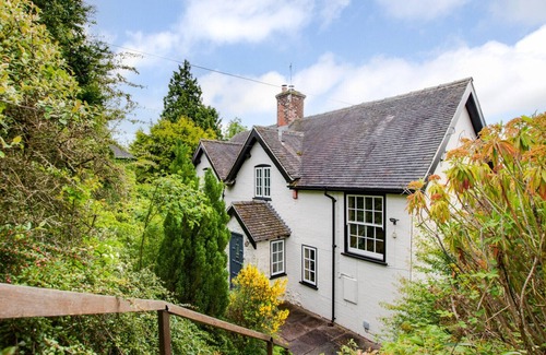 Windley House | Woodside - Four Bedroom House, Sleeps 8