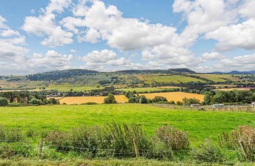 Heights of Achterneed House | Woodside Hut 3 - Uk36107