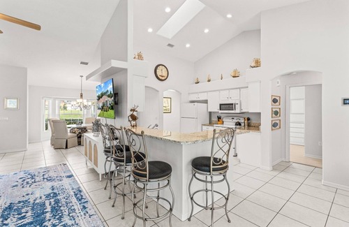 Lecanto House | Woodside Pool Retreat