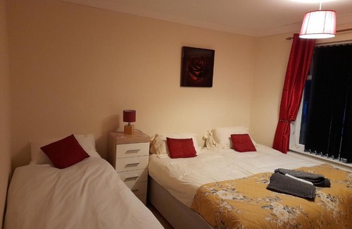 Bramcote House | Woodslets short stay rooms Nottingham