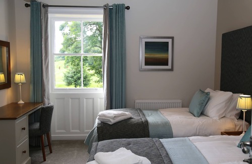 Fenay Bridge House | Woodsome Hall Golf Club Cottage on the Course