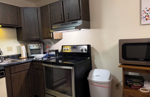 Bronston Condo | Woodson Bend Condo. Golf, Pool, Restaurant, Entertainment & More! Near Burnside.