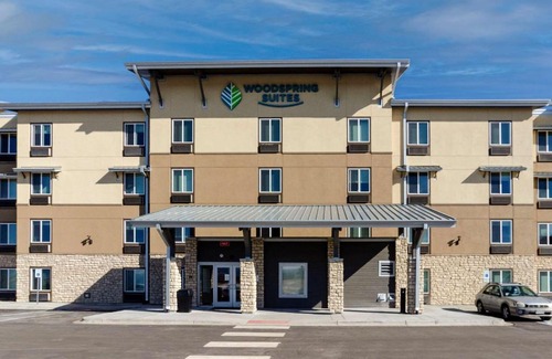 Broomfield Hotel | WoodSpring Suites Broomfield-Westminster