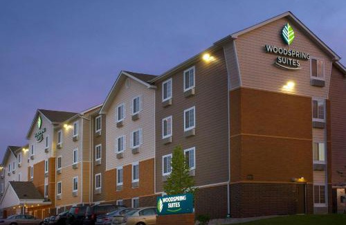 Romeoville Hotel | WoodSpring Suites Chicago Romeoville