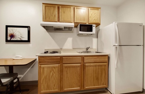 Bryan Hotel | WoodSpring Suites College Station