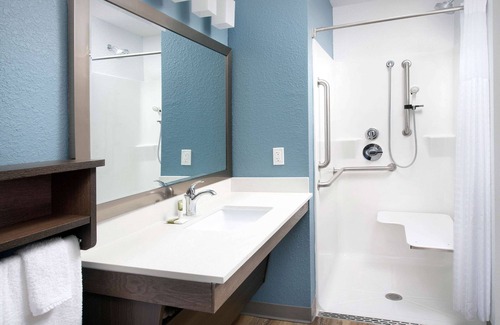 Daytona Beach Hotel | WoodSpring Suites Daytona Beach Int'l Speedway