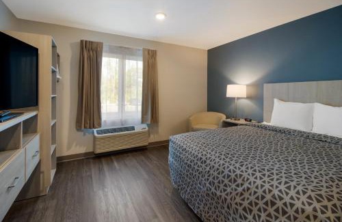 East Lansing Hotel | WoodSpring Suites East Lansing - University Area