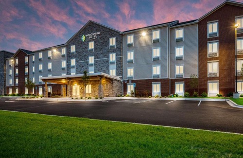 Elgin Hotel | WoodSpring Suites Elgin - Chicago