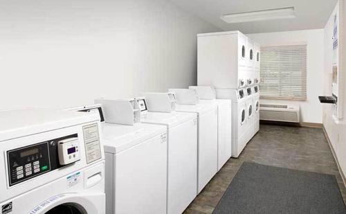 Holland Hotel | WoodSpring Suites Holland - Grand Rapids