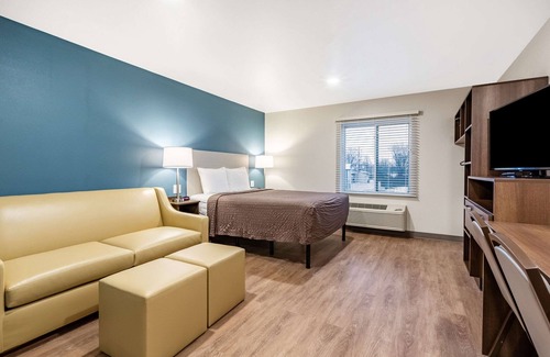 West Newton Hotel | WoodSpring Suites Indianapolis Airport South