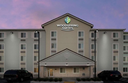 Ludlam Hotel | WoodSpring Suites Miami Southwest