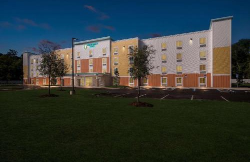 Pine Forest Hotel | WoodSpring Suites Pensacola West