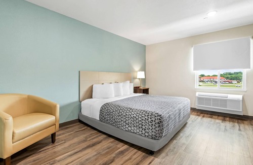 Prattville Hotel | WoodSpring Suites Prattville - Montgomery North