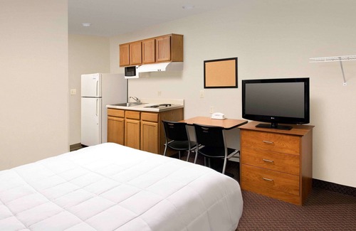 Live Oak Hotel | WoodSpring Suites San Antonio North Live Oak I-35