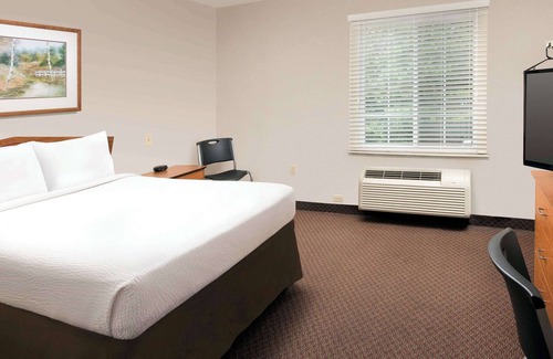 Garden City Hotel | WoodSpring Suites Savannah Garden City