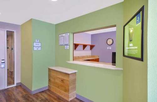 St. Charles Hotel | WoodSpring Suites St Louis St Charles