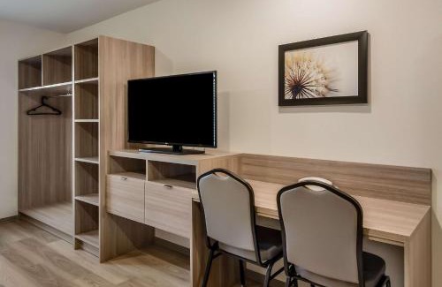 Fort Lewis Hotel | WoodSpring Suites Tacoma - Lakewood