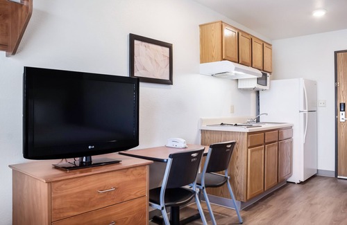 Texas City Hotel | WoodSpring Suites Texas City