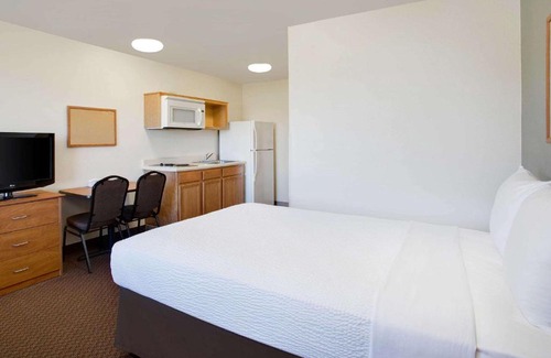 Colonial Heights Hotel | WoodSpring Suites Richmond Colonial Heights Fort Gregg-Adams