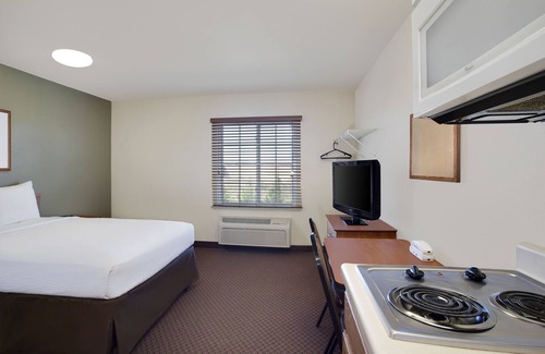 Colonial Heights Hotel | WoodSpring Suites Richmond Colonial Heights Fort Gregg-Adams