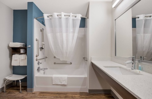 West Palm Beach Hotel | Woodspring Suites West Palm Beach