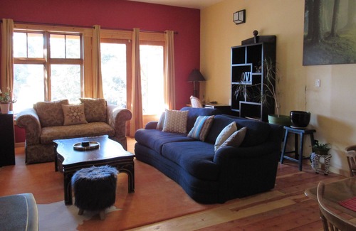 Crestone House | Woodstock -A lovely open, light filled apartment