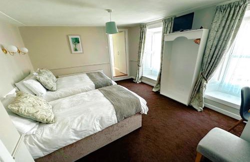 Inistioge Bed & Breakfast | Woodstock Arms - Bar, Bed & Breakfast