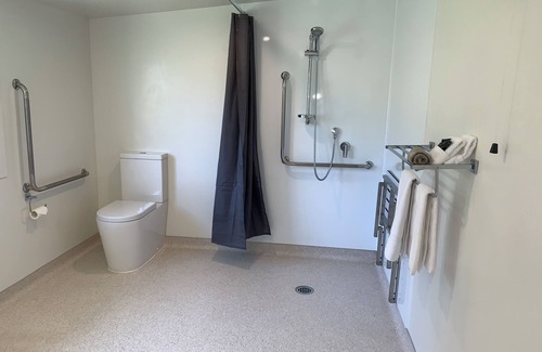 Hokitika Hotel | Woodstock Hotel
